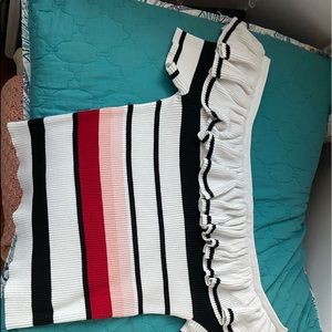 Off The Shoulder shirt